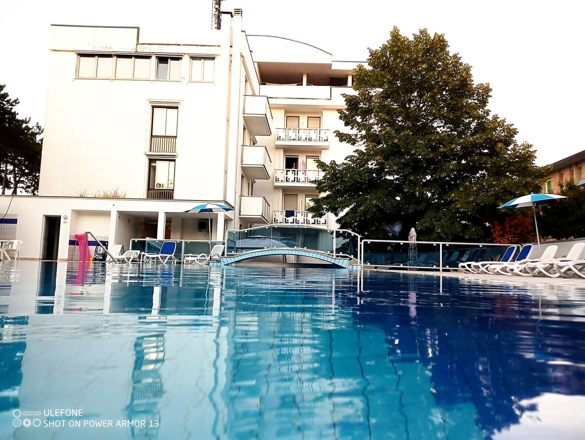 Hotel Firenze Bibione Eksteriør bilde
