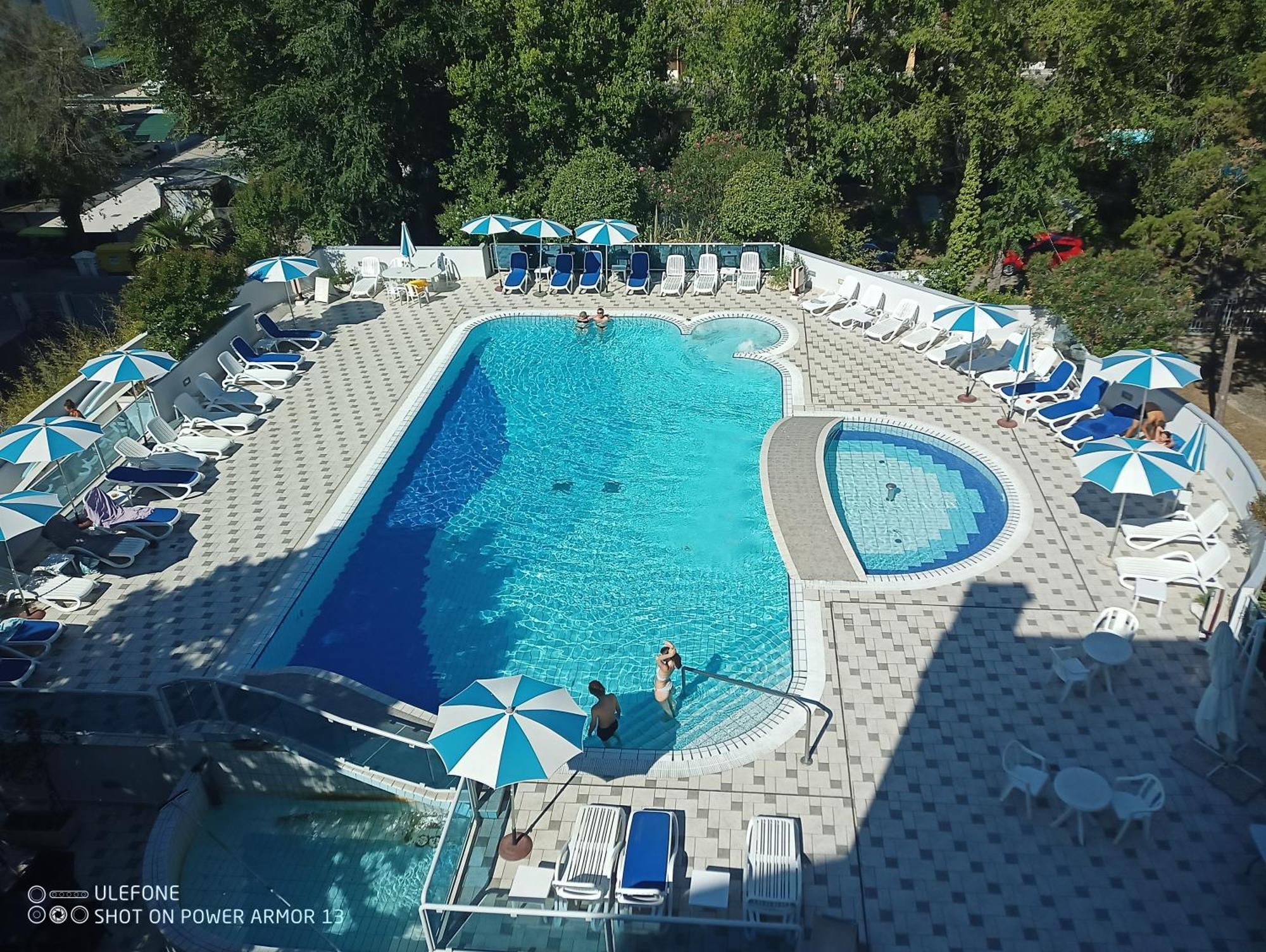 Hotel Firenze Bibione Eksteriør bilde