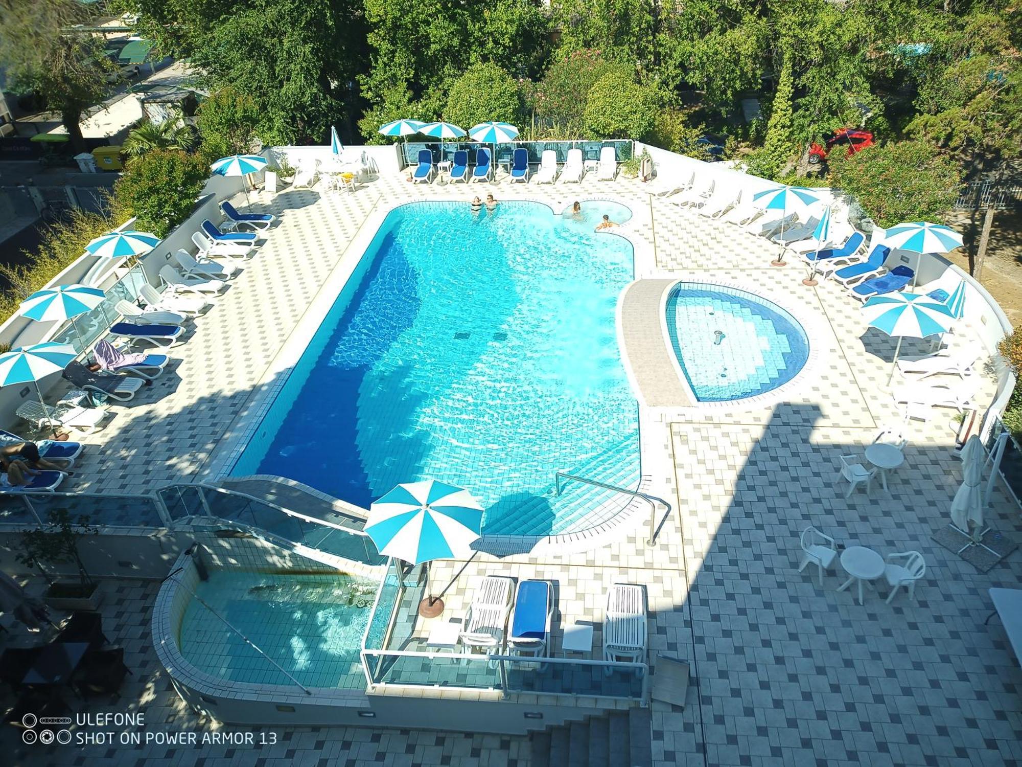 Hotel Firenze Bibione Eksteriør bilde