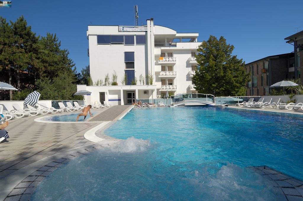 Hotel Firenze Bibione Eksteriør bilde